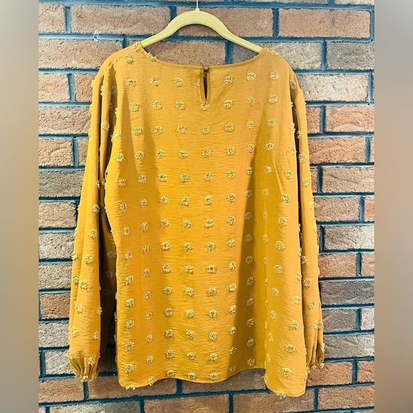 Golden Floral Women's Blouse - Picture 4 of 8